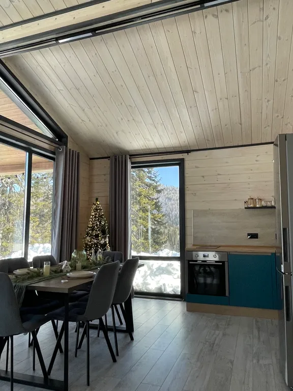 Дом с видом на горы