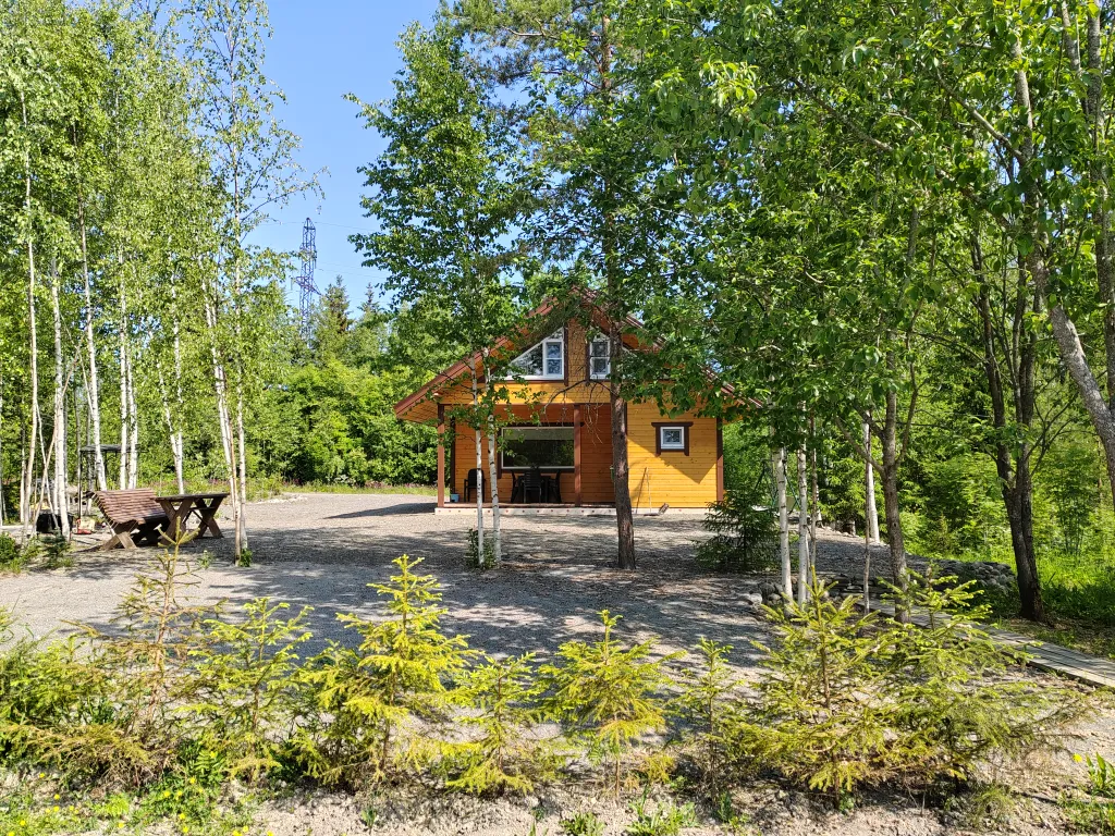 Домик у леса