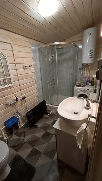 Коттедж Уютный домик на берегу реки — Тверь