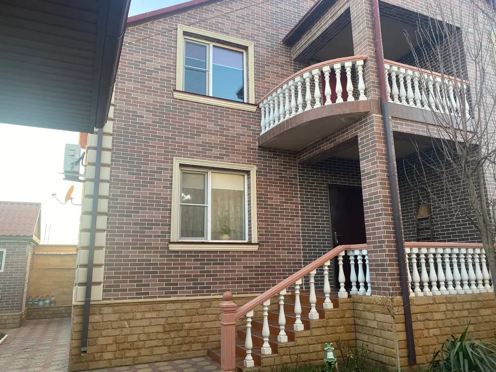 Коттедж 4-комнатный Дом — аренда посуточно в Махачкала