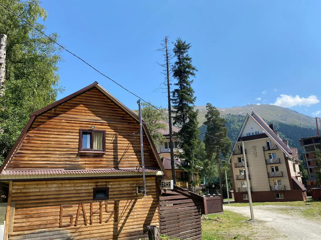 Двухкомнатный номер в Домбае