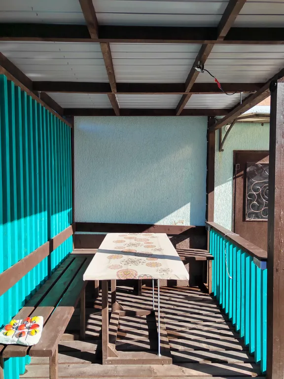 Бирюзовый дом