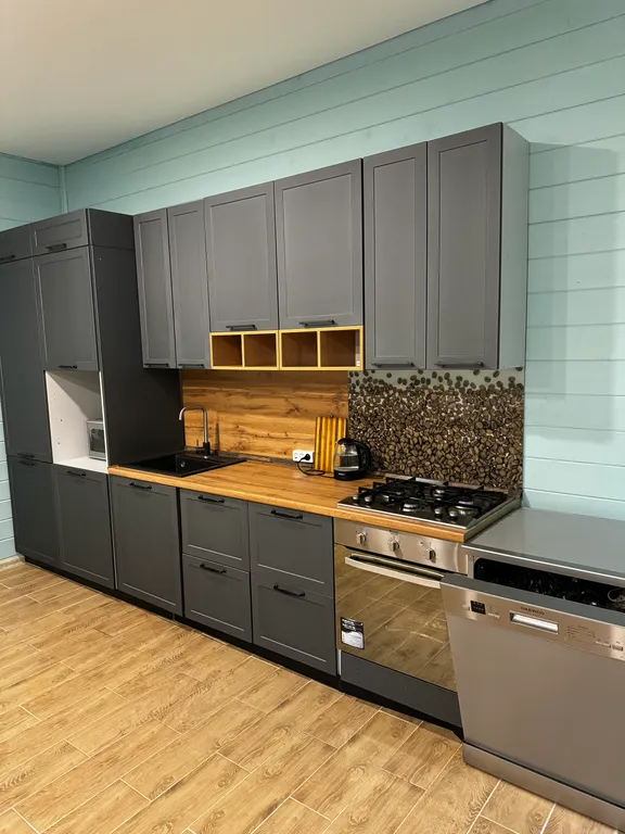 Уютное Бунгало в лесу у горнолыжного склона и пляжа Сорочаны