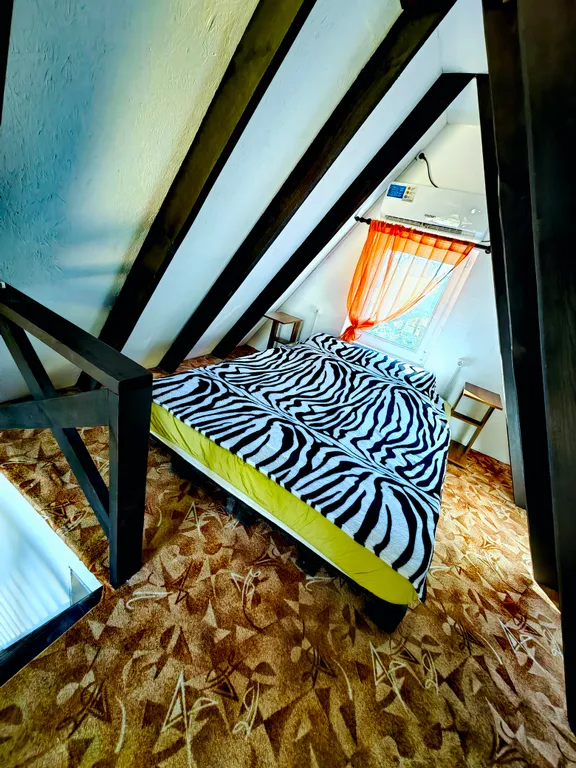 Домик А-фрейм в Абхазии (Пицунда)