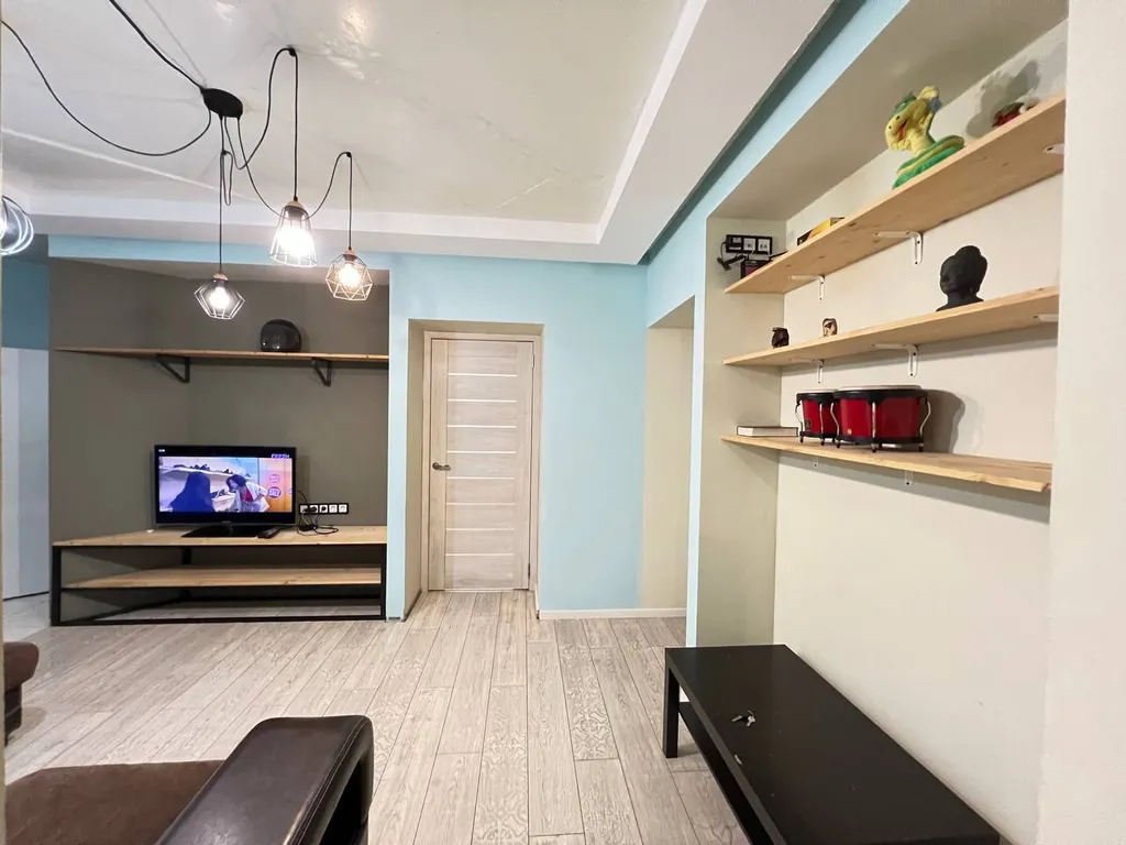 Трехкомнатная с оригинальным дизайнерским ремонтом ЦЕНТР