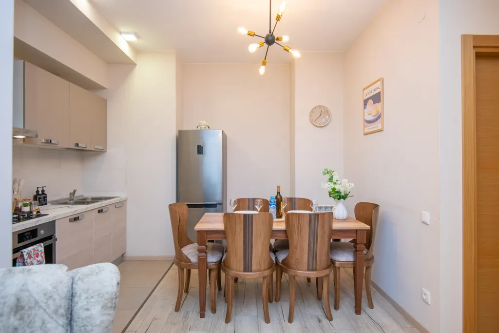 Уютная 3 комнатная квартира рядом с метро, полностью оборудована