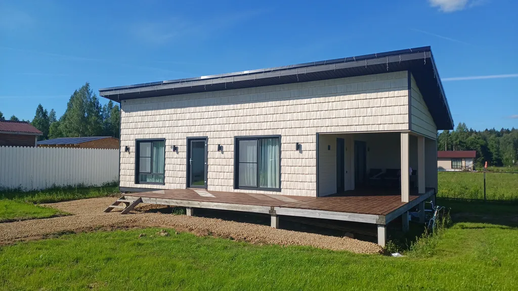 Коттедж Дом с видом на озеро и фруктовый сад — Луга