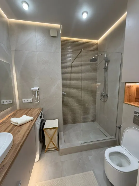 Новая квартира-студия с видом на море