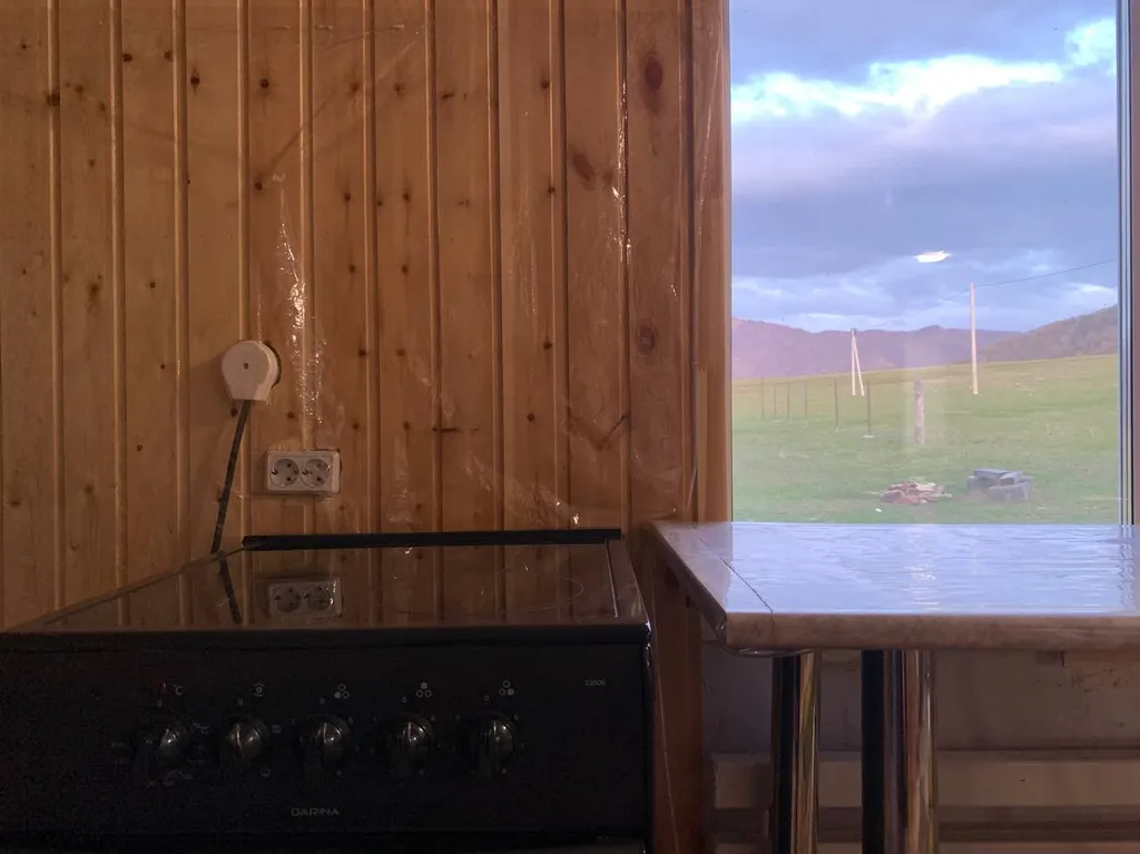 Уютный коттедж с видом на горы и восход солнца