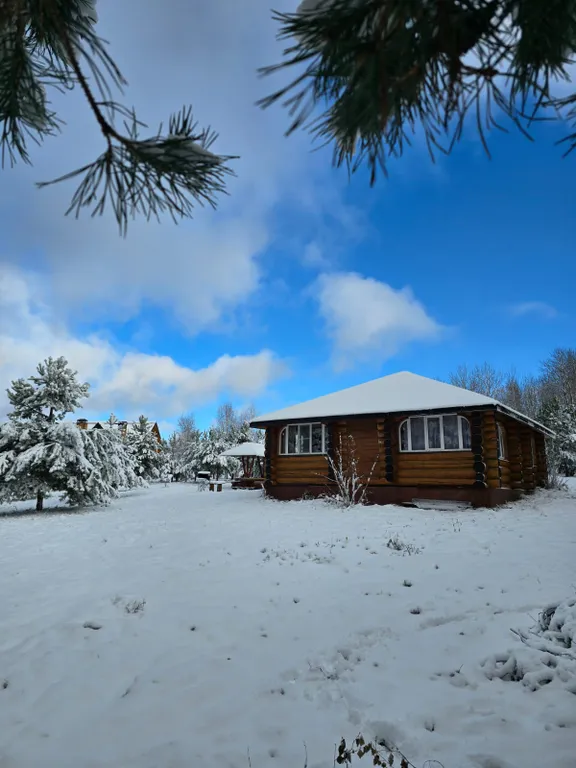 Благоустроенный стильный дом на 1 линии о.Селигер