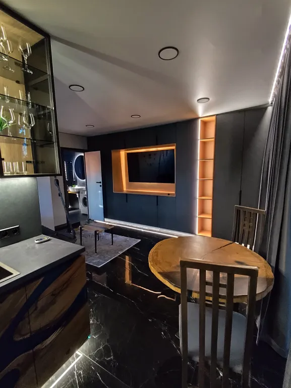 Уютная студия в центре города с террасой