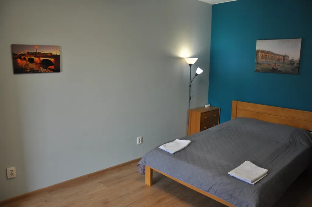 Квартира Светлая и комфортная квартира для отдыха в пути — Янино-1