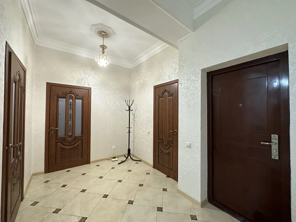 Квартира 2-комнатная Квартира — Махачкала