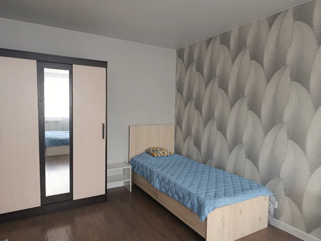 Квартира у Глобуса