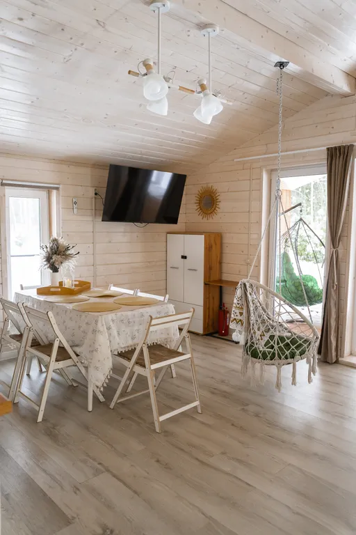 Коттедж Дом с видом на лес, сауной, 5 минут по лесной тропе до озера — Тосно