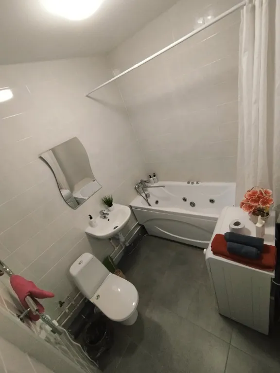 2-комнатная евро квартира у набережной в самом центре