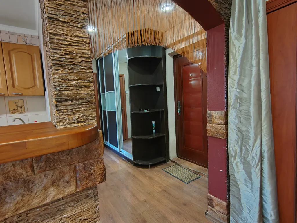 Уютная двушка на Жукова, 6