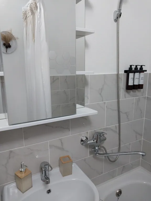 Апартамент - "У винокуренного завода"