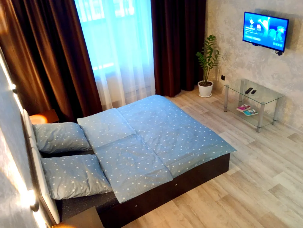 Новая большая светлая теплая квартира в новом доме в центре города