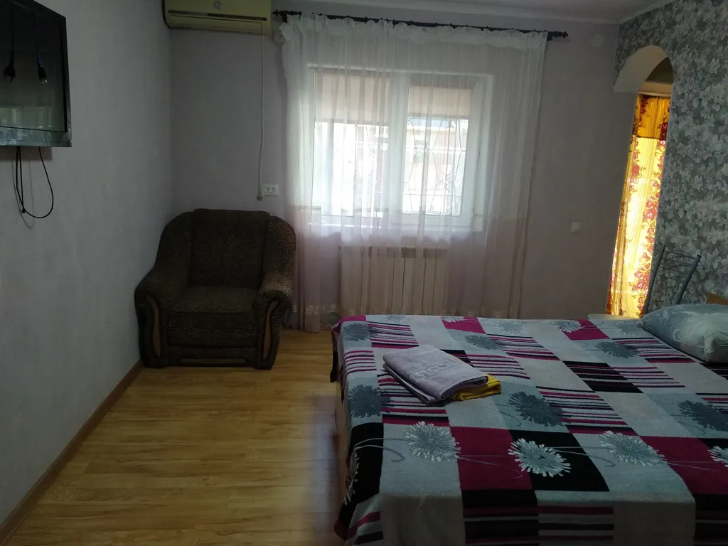 Квартира 1-комнатная Квартира — Евпатория