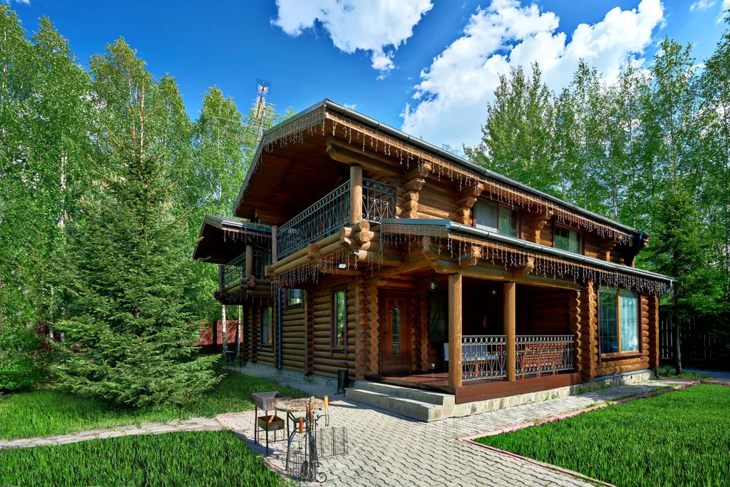 Усадьба с шикарной территорией и банным комплексом