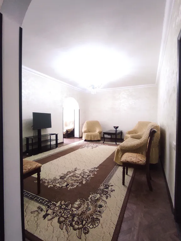 Уютная 3  квартира под ключ в центре Сухума