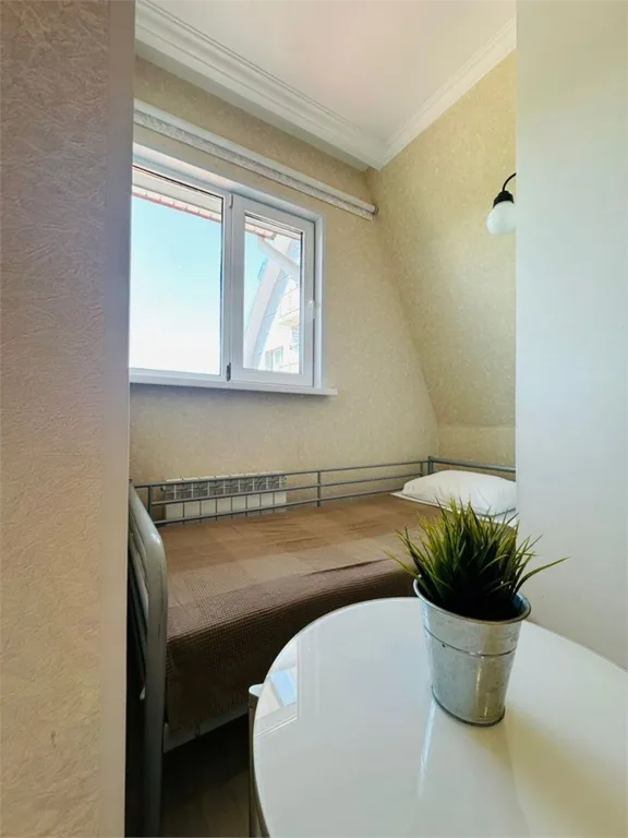 Студия с балконом