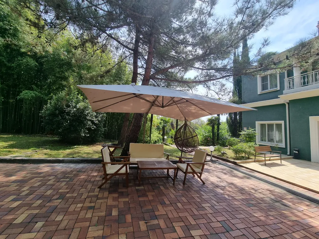 Коттедж с видом на море и открытым бассейном