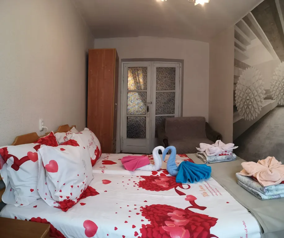 Уютная 2-х комнатная квартира в центре города у моря