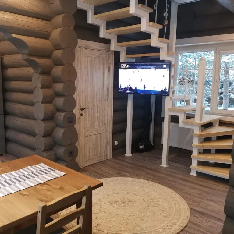 Бревенчатый коттедж