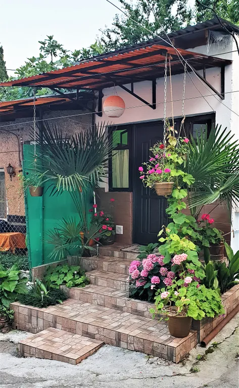 Коттедж Уютный домик — аренда посуточно в Гурзуф