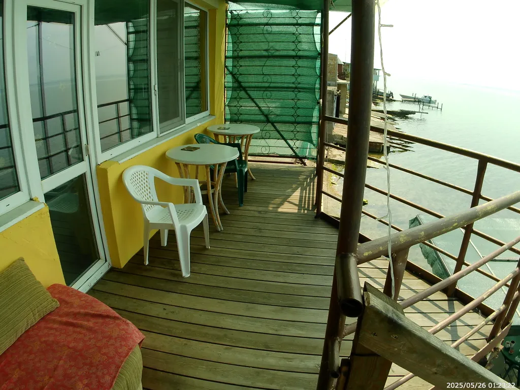 Дом возле моря