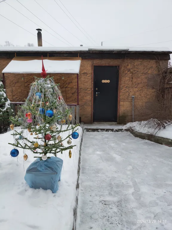 2-комнатная квартира в своём доме с баней и стоянкой