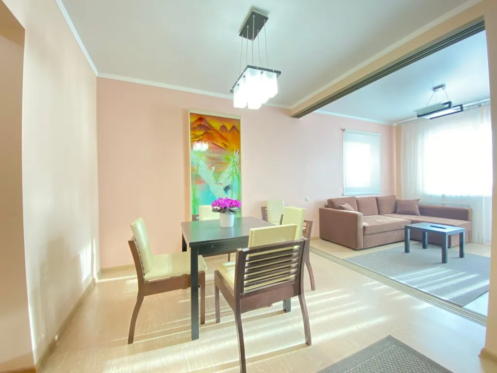 Уютная квартира в центре с видом на море. В 5 минутах ходьбы до пляжа!