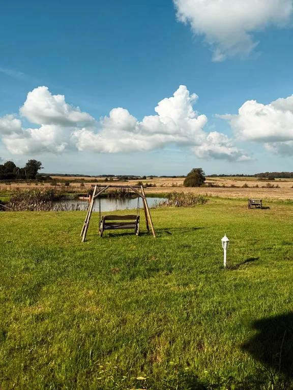 Уютный домик в деревне с баней и басейном