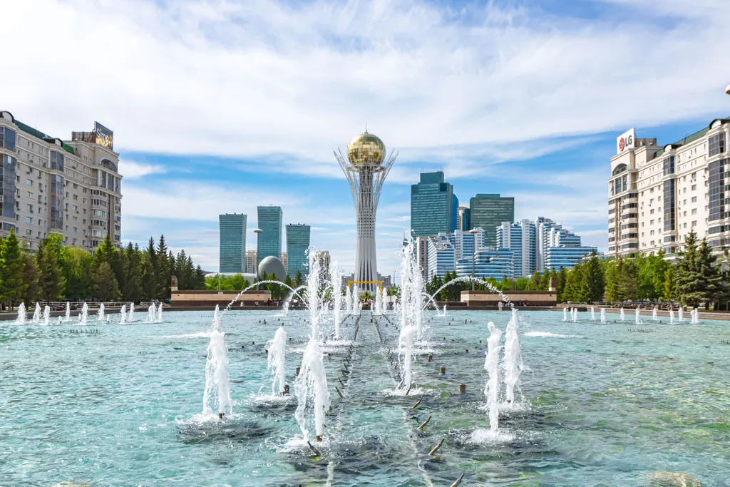 Квартира для большой компании с видом на Байтерек