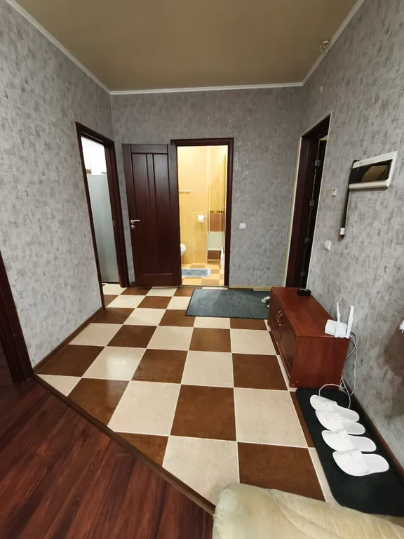 Двушка рядом с Крокусом