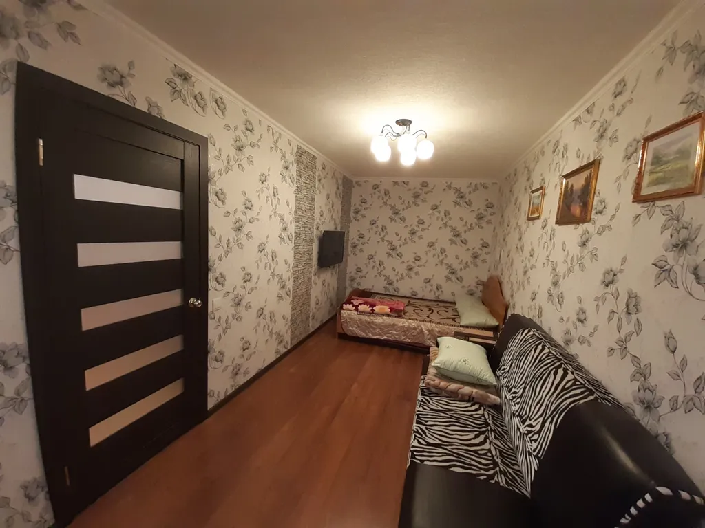 2-х комнатная квартира с хорошим ремонтом у трк окей