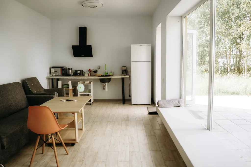 Уникальный панорамный дом с сауной прямо на берегу