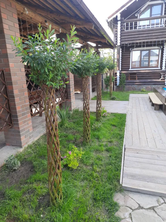 Сруб большой второй этаж с балконом и видом на бассейн