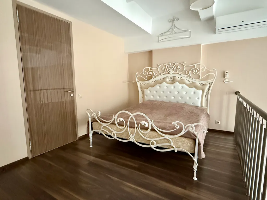 Квартира Квартира Двухуровневый лофт — Москва