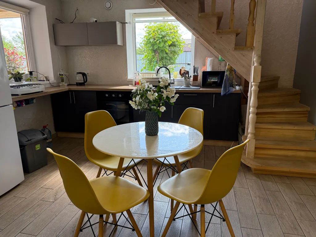 Уютная дача у леса