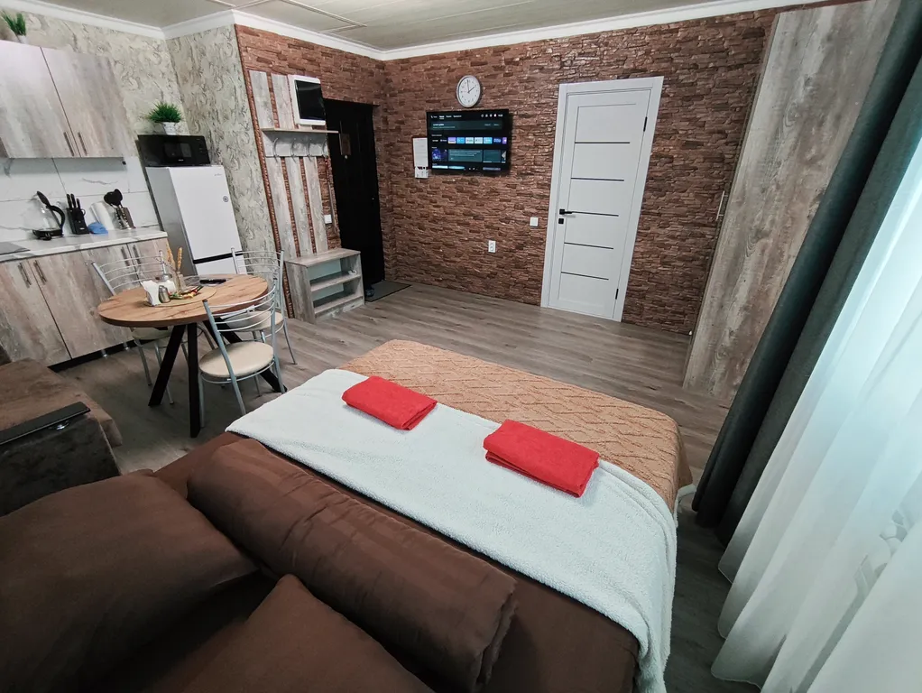 Светлая студия в центре (№13)