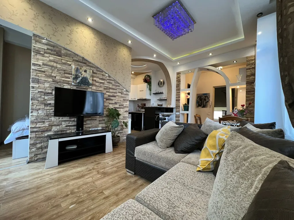 Комфортная квартира в старом Тбилиси