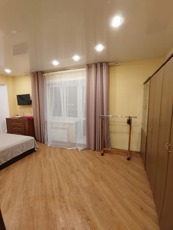 Квартира с панорамным видом на ангару