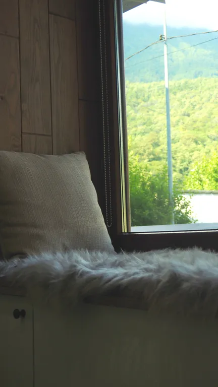 Светлый, уютный и современный апартамент в центре Красной Поляны