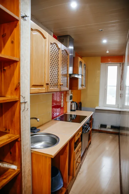 Двухкомнатная квартира рядом с жд станцией