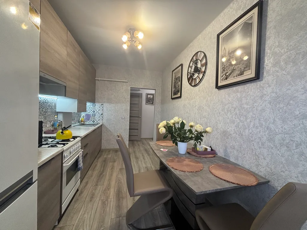 Квартира Однокомнатная квартира со свежим ремонтом — Калининград