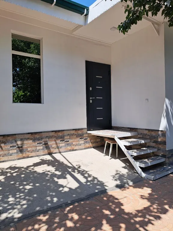 Апартамент с садом