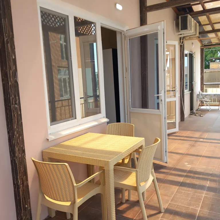 Уютные 3-хместные апартаменты с открытой террасой